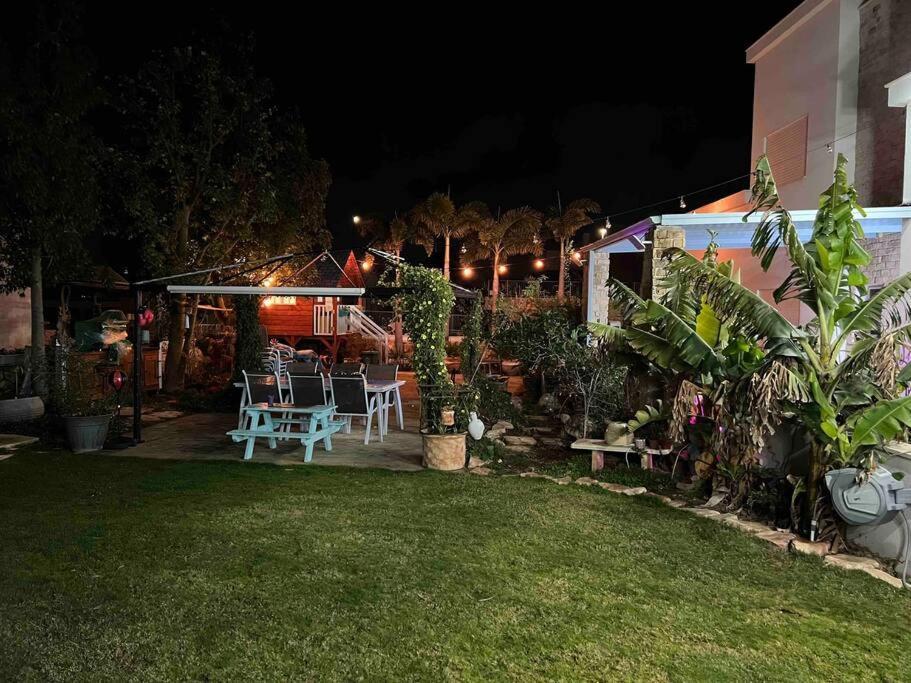 אחוזת היניבים Yaniv Estate Villa Nurit ภายนอก รูปภาพ